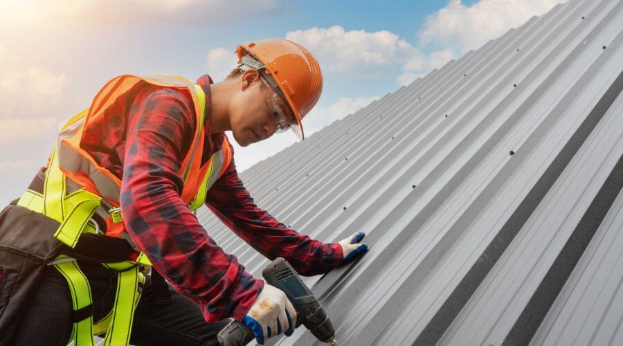 Professional gutter cleaning in Sumterville, FL